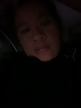 Snapshot of Emiily_lee chatting on March 2, 11:09 pm Emiily lee online show from March 2, 11:09 pm