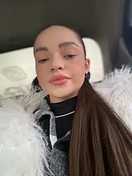 Snapshot of AnaWest chatting on January 23, 5:35 am AnaWest online show from January 23, 5:35 am