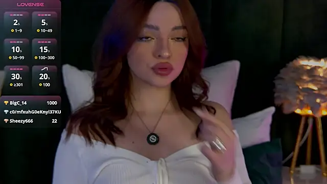 Snapshot of AnaWest chatting on February 22, 12:19 pm AnaWest online show from February 22, 12:19 pm