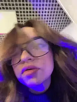 Snapshot of AnaWest chatting on March 17, 12:57 pm AnaWest online show from March 17, 12:57 pm