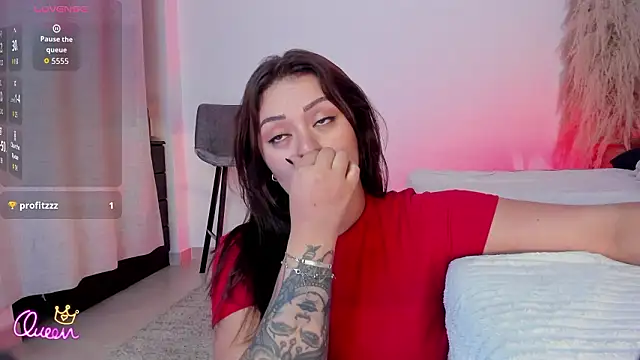 Sofiawilson  online show from March 6, 5:20 pm