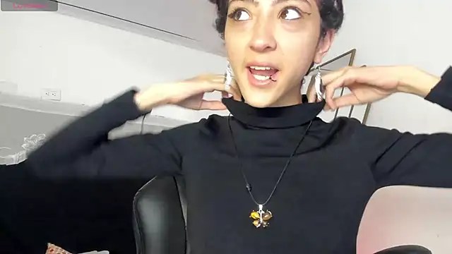 BonnieCute  online show from January 9, 11:36 am