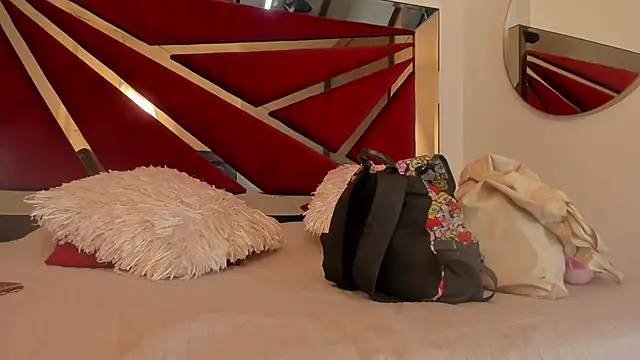 BonnieCute  online show from January 14, 12:05 am