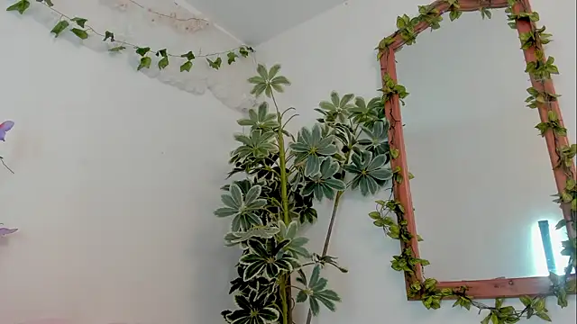 BonnieCute  online show from March 19, 11:53 pm