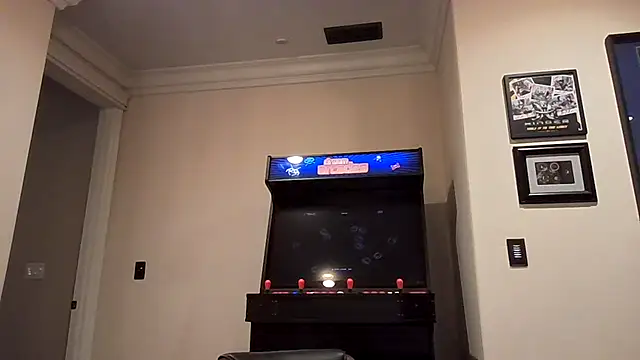 sluttydylan online show from November 24, 1:38 am