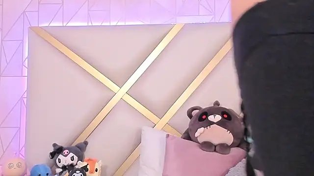 Violettbloss online show from January 16, 9:30 pm