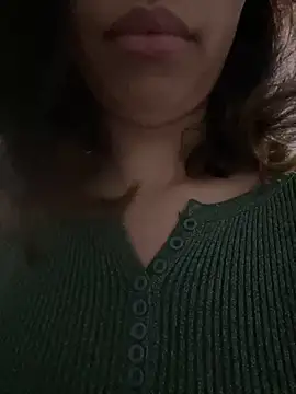 Snapshot of farah-36 chatting on February 9, 12:39 am farah-36 online show from February 9, 12:39 am