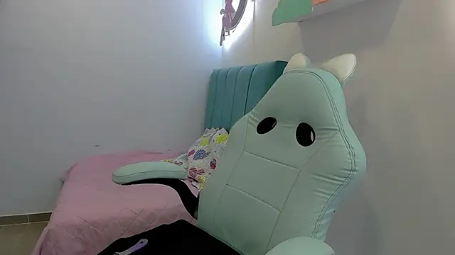 Evelin shy online show from November 9, 12:09 am