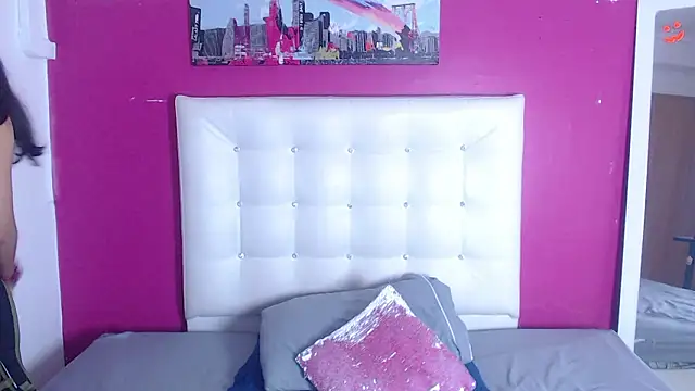 nextdoor fantasy1 online show from March 4, 5:41 pm