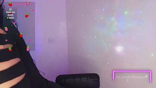 Snapshot of im_mishellbigass chatting on March 12, 2:01 pm im mishellbigass online show from March 12, 2:01 pm