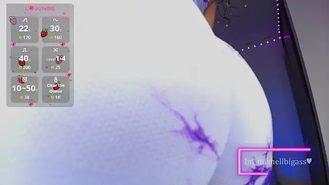 Snapshot of im_mishellbigass chatting on September 29, 5:23 am im mishellbigass online show from September 29, 5:23 am