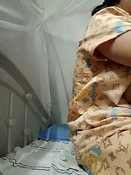 Snapshot of Dina_wet chatting on December 23, 12:46 am Dina wet online show from December 23, 12:46 am