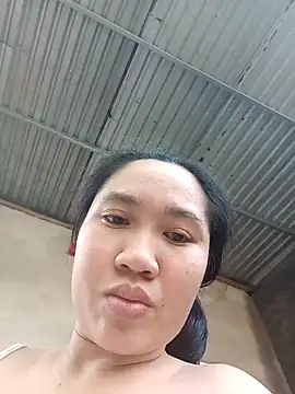 Snapshot of Dina_wet chatting on January 6, 7:31 am Dina wet online show from January 6, 7:31 am