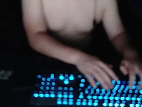 thealfawolf01 online show from January 15, 11:41 pm