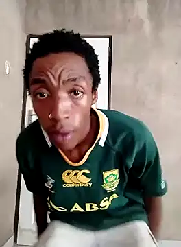 Snapshot of FullyxLoaded chatting on January 8, 1:52 pm FullyxLoaded online show from January 8, 1:52 pm