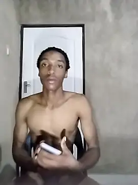 Snapshot of FullyxLoaded chatting on January 8, 4:54 pm FullyxLoaded online show from January 8, 4:54 pm