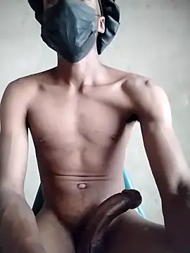 Snapshot of FullyxLoaded chatting on February 25, 11:41 am FullyxLoaded online show from February 25, 11:41 am