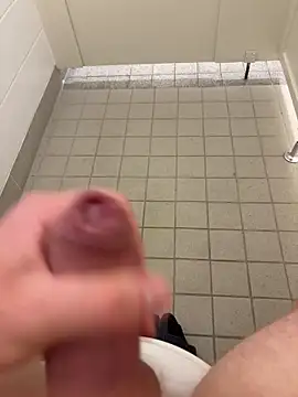 pete4445 online show from June 3, 6:57 pm