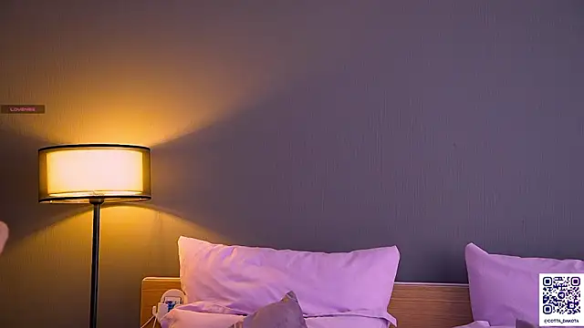 PannaDakota online show from March 5, 8:43 am