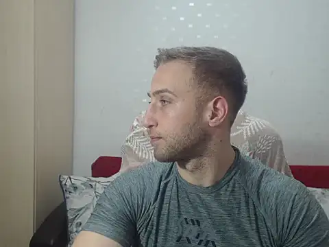 Snapshot of PrinceEagle chatting on February 1, 8:18 pm PrinceEagle online show from February 1, 8:18 pm