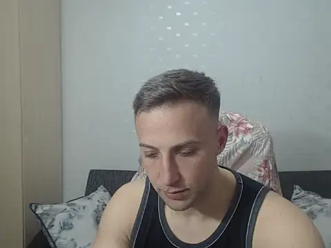 Snapshot of PrinceEagle chatting on February 18, 7:32 pm PrinceEagle online show from February 18, 7:32 pm