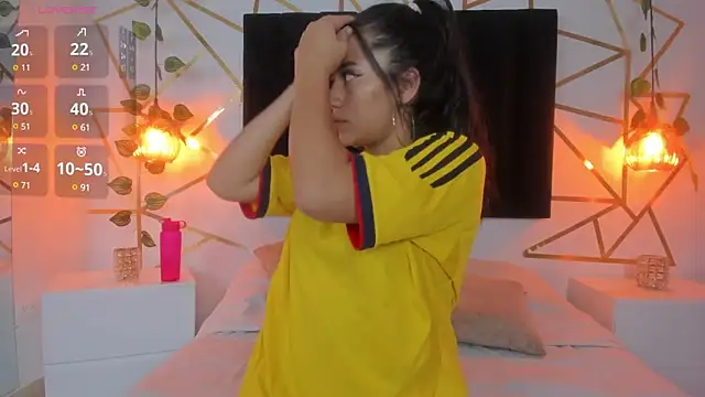 Megan Thompsonn online show from January 28, 6:39 pm