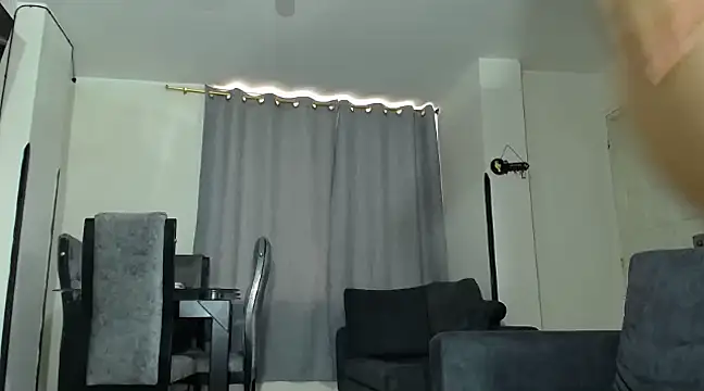 Snapshot of julianamorant chatting on March 18, 6:04 pm julianamorant online show from March 18, 6:04 pm