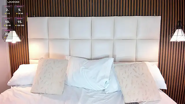 LiaTink online show from November 12, 5:35 pm