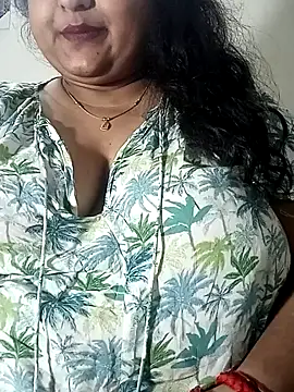 smile pretty online show from January 6, 6:20 pm