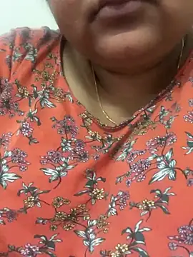 smile pretty online show from February 18, 2:27 pm