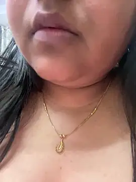 smile pretty online show from March 13, 9:26 pm