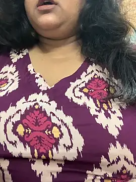 smile pretty online show from July 20, 4:31 pm