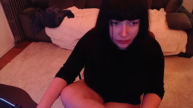 Lynylou online show from March 21, 6:38 am