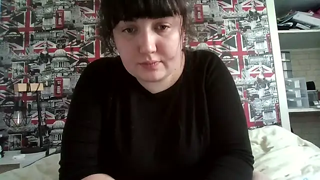 Lynylou online show from September 21, 11:01 am