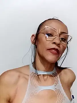Snapshot of BarbaraMature chatting on January 10, 10:04 pm BarbaraMature online show from January 10, 10:04 pm