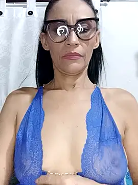 Snapshot of BarbaraMature chatting on October 10, 4:50 pm BarbaraMature online show from October 10, 4:50 pm