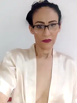 Snapshot of BarbaraMature chatting on March 1, 4:53 pm BarbaraMature online show from March 1, 4:53 pm