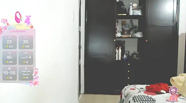 Snapshot of tifany19_ chatting on March 6, 2:30 am tifany19  online show from March 6, 2:30 am