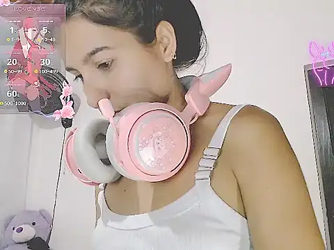 Snapshot of tifany19_ chatting on October 16, 2:12 am tifany19  online show from October 16, 2:12 am