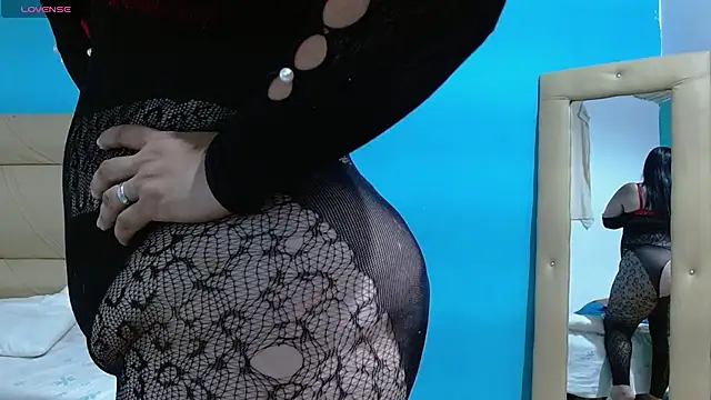 Stefanny Taylor  online show from January 31, 10:31 pm