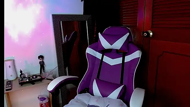 kendallsweet7 online show from March 17, 1:03 am