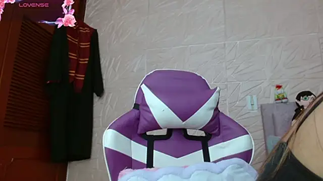 kendallsweet7 online show from October 25, 7:41 pm