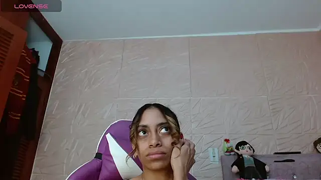 kendallsweet7 online show from November 17, 2:01 pm