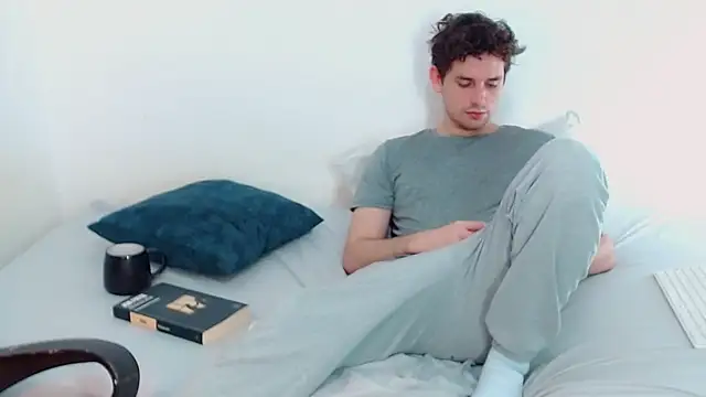 Elio555 online show from December 5, 10:12 pm