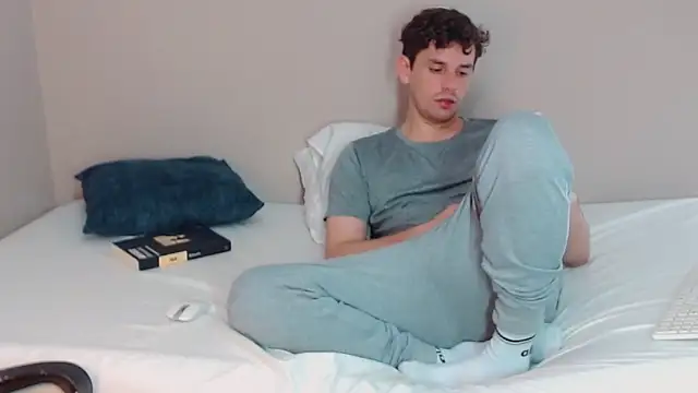 Elio555 online show from December 20, 5:57 am