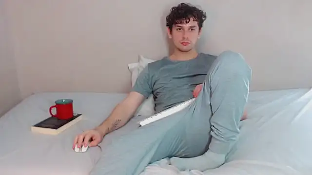 Elio555 online show from February 3, 3:09 am