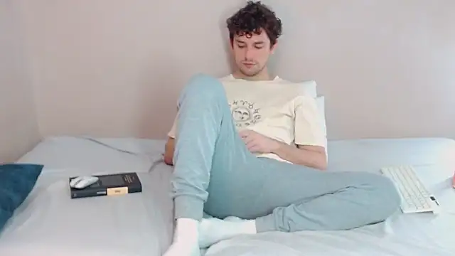 Elio555 online show from February 9, 9:49 pm