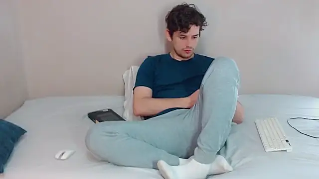 Elio555 online show from February 10, 10:30 pm