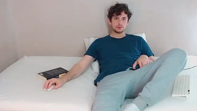 Elio555 online show from February 22, 10:42 pm