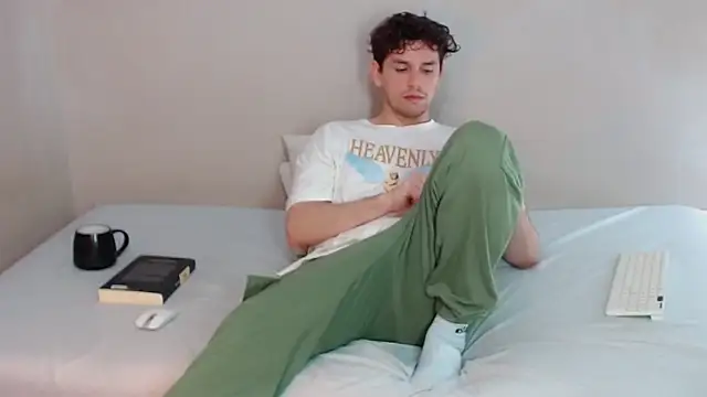 Elio555 online show from March 9, 4:05 am